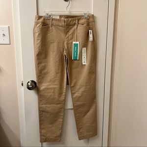 Old Navy Pixie Style Ankle Length Dress Pants